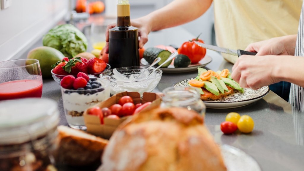 30 Dakikalık Vegan Sihir: Her Yaşam Tarzı İçin Son Nokta Bitkisel Yemek Kitabı